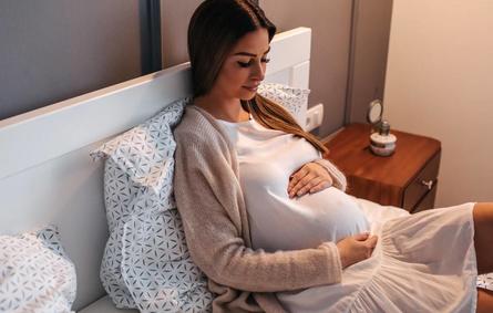 لماذا من المهم حساب الركلات أثناء الحمل؟