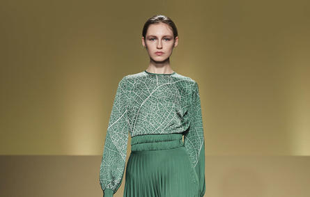 أزياء باللون الأخضر في اليوم الوطني السعودي-بودابيست كولاكشن Budapest Collection