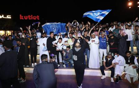 احتفال السعوديين بفوز الهلال في بوليفارد رياض سيتي