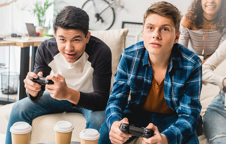 هل ألعاب الفيديو العنيفة مضرة للمراهقين.. دراسة تجيب