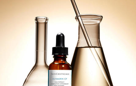 أعلنت شركة SkinCeuticals عن إطلاق سيروم فيتامين سي جديد مضاد للأكسدة