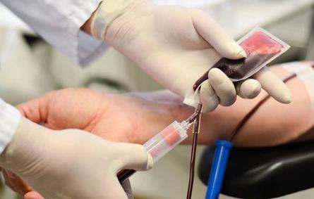 بلدية الظفرة تُنظّم حملة للتبرع بالدم لإنقاذ المرضى