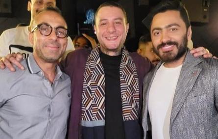 أحمد الفيشاوي ينهي خلافه مع عمرو أديب بعد 4 سنوات والسبب تامر حسني