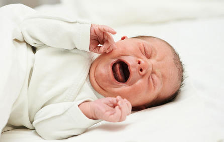 أسباب مغص الأطفال الرضع