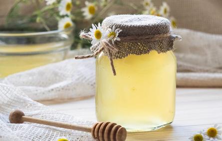 فوائد العسل الأبيض للنساء