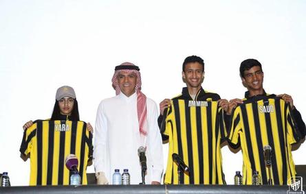 صورة انضمام يارا الحقباني إلى نادي الاتحاد سعودي