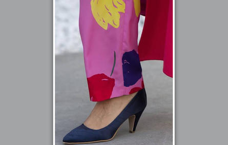 حذاء رسمي من الشامواه من لورا بياجيوتي Laura Biagiotti