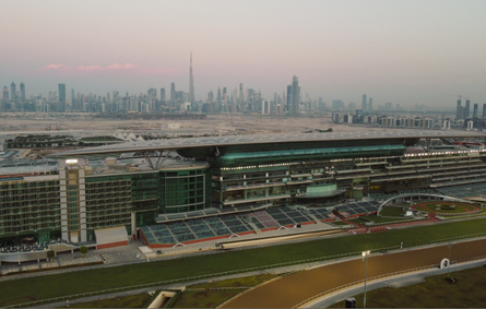 ميدان مضمار سباق الخيول في الإمارات. الصورة من المكتب الإعلامي لحكومة دبي