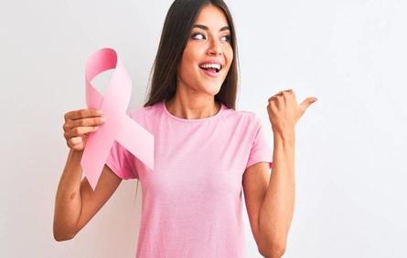 الكشف المنزلي عن سرطان الثدي.. على قدرٍ من الأهمية