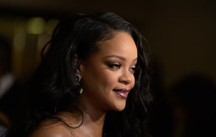 NEW YORK, NEW YORK - OCTOBER 11: Singer Rihanna attends the launch of her first visual autobiography, "Rihanna" at Guggenheim Museum on October 11, 2019 in New York City. Roy Rochlin/Getty Images/AFP Roy Rochlin / GETTY IMAGES NORTH AMERICA / Getty Images via AFP
