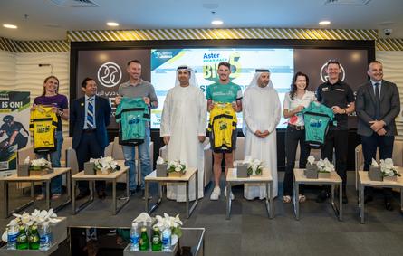  أبرز القمصان التي سيرتديها أبرز الدراجين المشاركين في السباق. الصورة من مكتب دبي الإعلامي