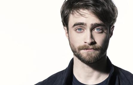 بطل سلسلة أفلام Harry Potter يتهم هوليود بالعنصرية