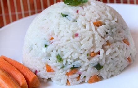 لغداء الاربعاء: قالب الأرز مع الخضر