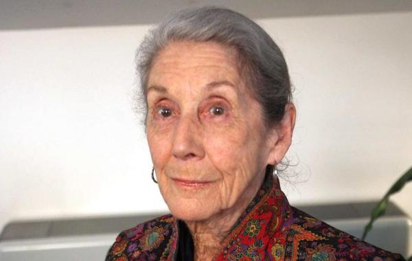 وفاة الكاتبة نادين غورديمر عن 90 عاماً