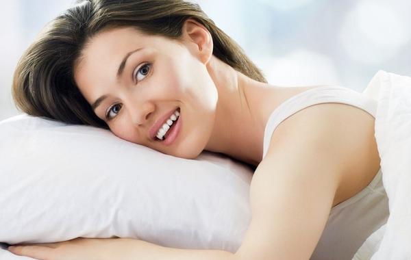 5 أسباب لم تخطر ببالك تمنعك من النوم
