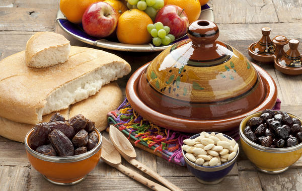 4 أطباق متنوعة من المطبخ المغربي 