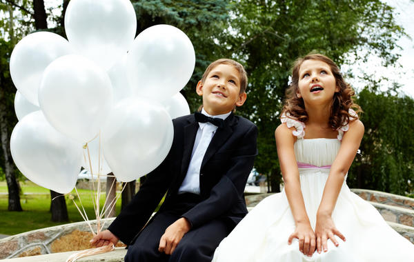 4 نصائح للتعامل مع حضور الأطفال في حفلات الأعراس