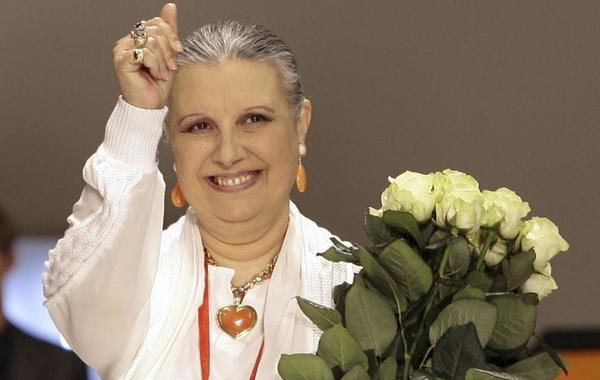 وفاة مصممة الأزياء الإيطالية لورا بياجيوتي