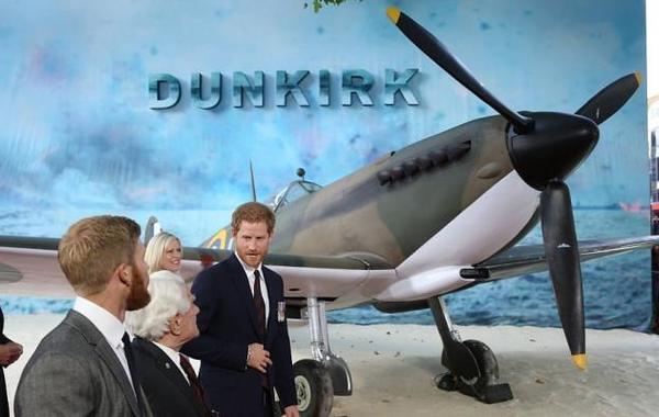 Dunkirk يجمع الأمير هاري بمحاربي الجيش البريطاني القدامى