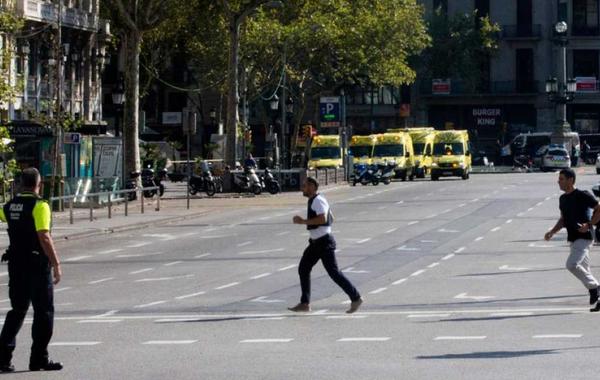 عشرات القتلى في حادث دهس إستهدف تجمعاً وسط برشلونة