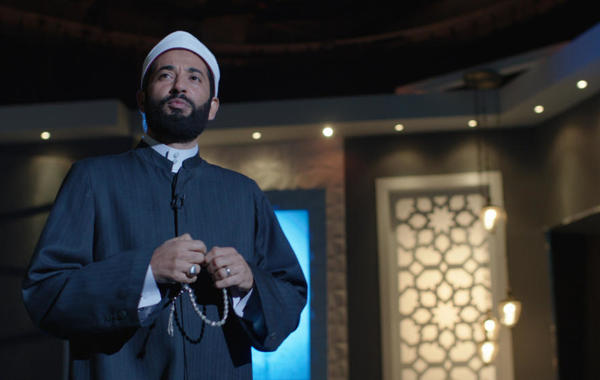 بيان ساخن: مخرج "مولانا" يشكك في أحقيّة "الشيخ جاكسون" للترشح للأوسكار ويهدّد بالتصعيد الدولي