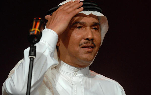 بالفيديو: عبد الرحمن ابن محمد عبده يغني ويعزف فهل يحترف الفن؟