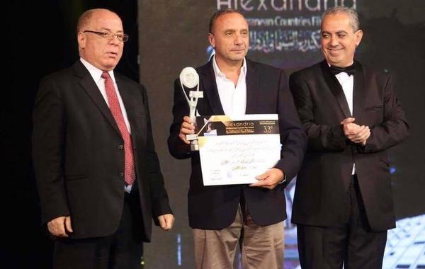 أيمن زيدان ومحمد الأحمد يحصدان الجوائز في مهرجان الاسكندرية السينمائي