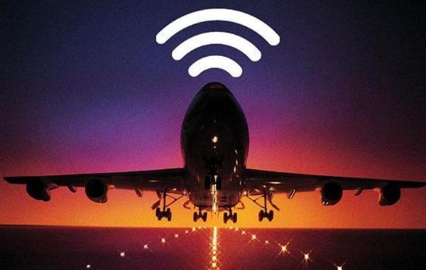 كيف تعمل خدمة «واي فاي» على متن الطائرات؟