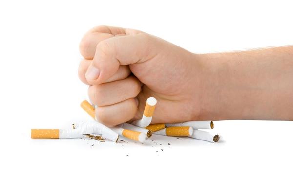 تريد ترك التدخين؟ "الصحة السعودية" ستساعدك 