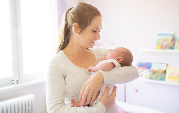 10 نصائح ثمينة للأم الجديدة
