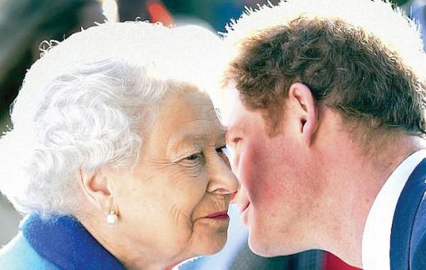 سرٌّ مثير عن الأمير هاري.. يشعر بـ«الفزع» عند رؤية جدّته الملكة!