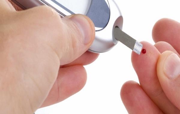 وزارة الصحة تحدد موعدًا لتوزيع أجهزة فحص السكري على المرضى