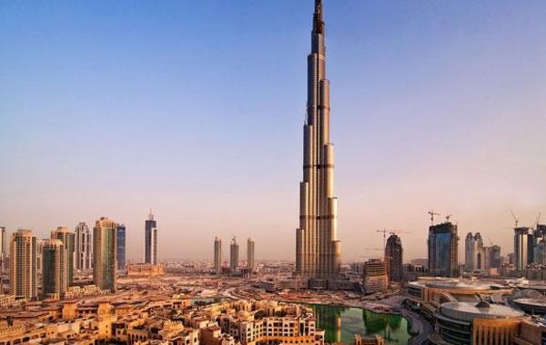 دبي تتصدر قائمة الدول ذات الأبنية الشاهقة في عام 2023