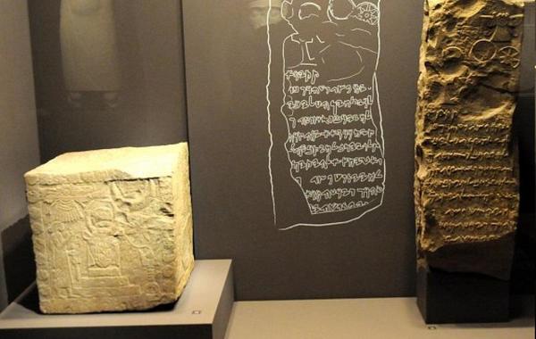 شخبوط آل نهيان: "روائع آثار المملكة" إضافة ثرية لمتحف اللوفر أبو ظبي