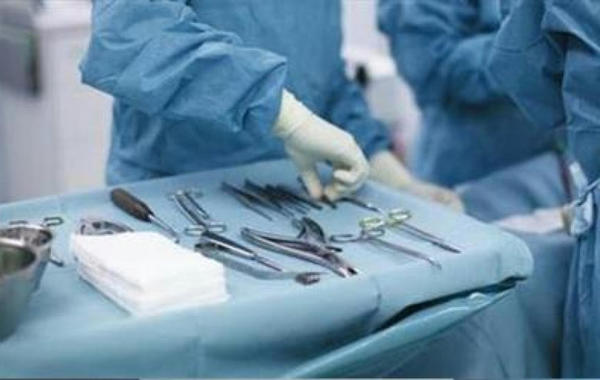 تدخُّل جراحي ناجح يُنقذ مصابًا من فقد الحركة في بيشة