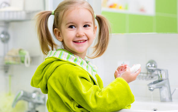 علم الطاقة الصيني يكشف سر تكرار غسل يدي طفلك