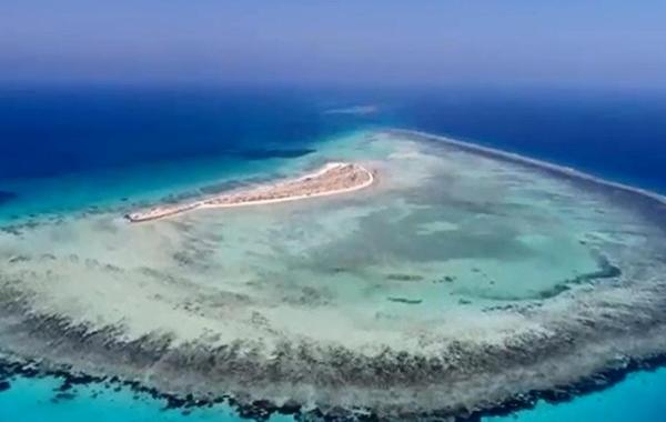إقرار مخطط مشروع "البحر الأحمر".. 14 فندقاً فخماً في 5 جزر سعودية