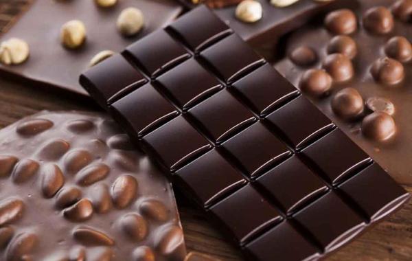 دراسة حديثة.. تكشف فوائد جديدة لتناول «الشوكولاتة الداكنة»