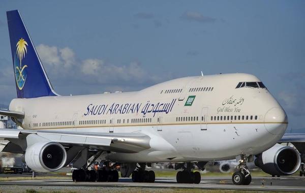 الخطوط السعودية تعتذر لعملائها عن تأخير رحلاتها وتؤكد : ماحصل كان ظرفا استثنائيا