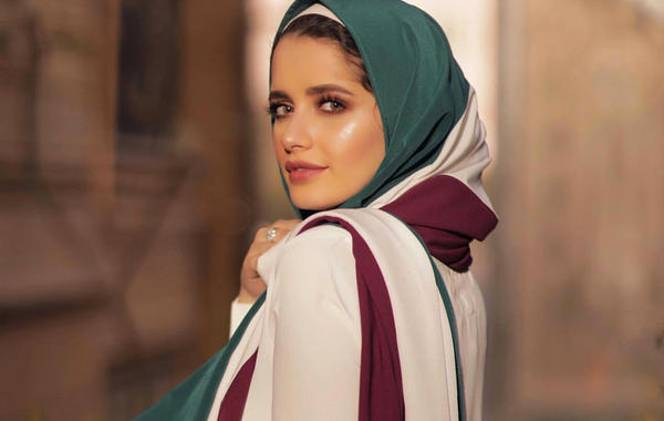 الحجاب الملون موضة أنيقة اعتمديها على طريقة المدونات المصريات