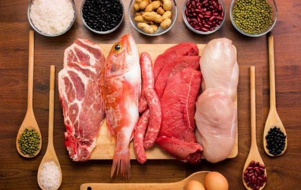 خطر اللحوم الحمراء والبيضاء على الكولسترول في دراسة جديدة