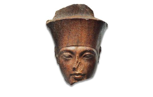 هكذا حصلت دار مزادات على رأس «توت عنخ آمون».. ومصر تطالب بإعادته