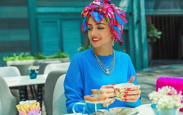 الحجاب الملون آخر موضة هذا الصيف من الفاشينيستا غادة عثمان