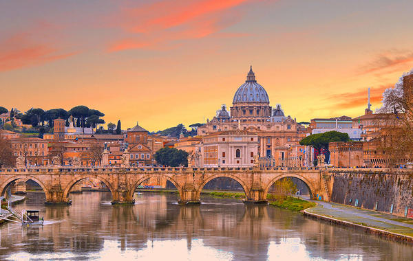 «الفاتيكان».. أسرار وتاريخ أصغر دولة في العالم