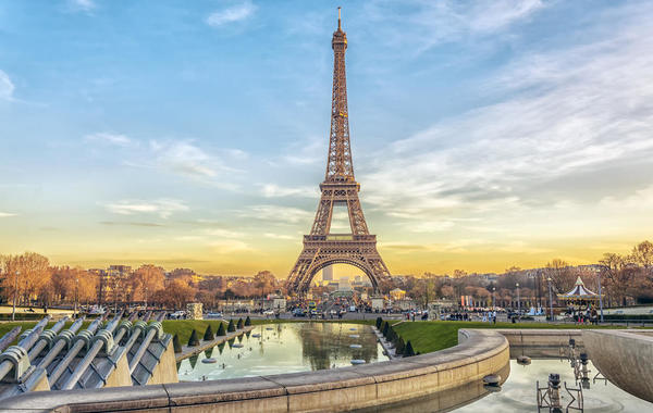 باريس اكثر مدينة سياحية في العالم 