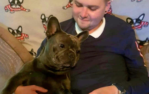 كلب وفيّ يموت بعد دقائق قليلة فقط من وفاة صاحبه في أسكتلندا