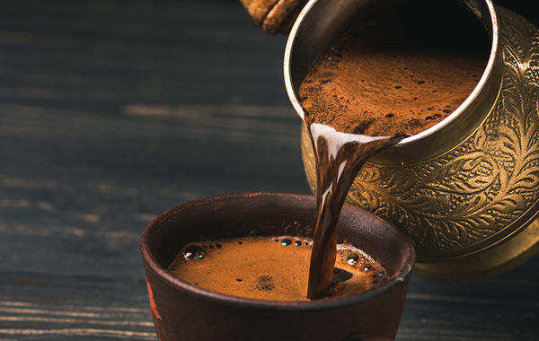 تقي من الجلطات الدماغية.. القهوة التركية مذاق شهي وفوائد صحية
