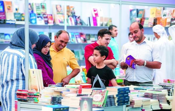 كتّاب عرب وإماراتيين في مشهد ثقافي متميز في معرض العين للكتاب
