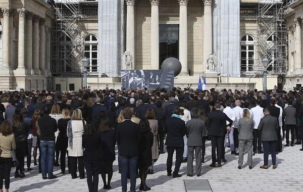 فرنسا تودع شيراك في جنازة مهيبة بحضور ملوك ورؤساء العالم