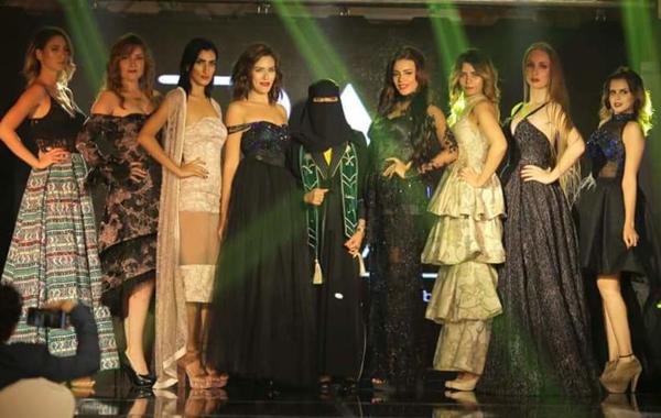 مصممة أزياء سعودية تدرب الفتيات وتفتح لهم باب رزق 